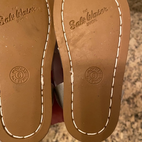 Saltwater sandal silver size 5 and 6 nwob - Picture 2 of 4